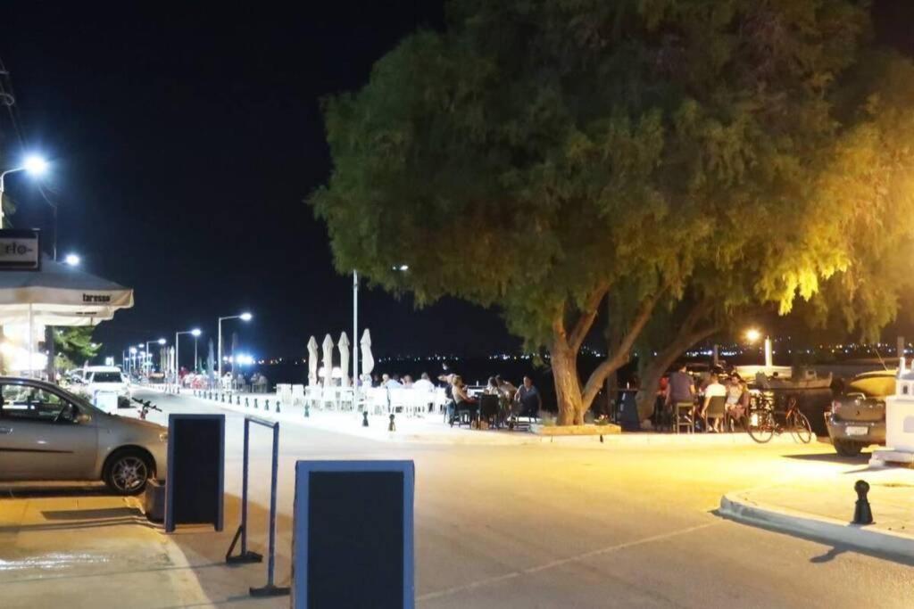 Πολυτελές Διαμέρισμα 2 Χαλκίδα-Παραλία Αυλίδος Paralia Avlidhos Exterior foto